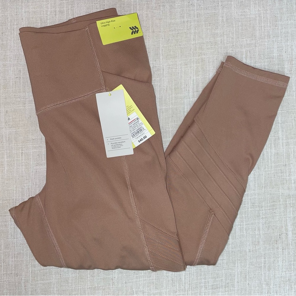 NWT  ALL IN MOTION LEGGINGS